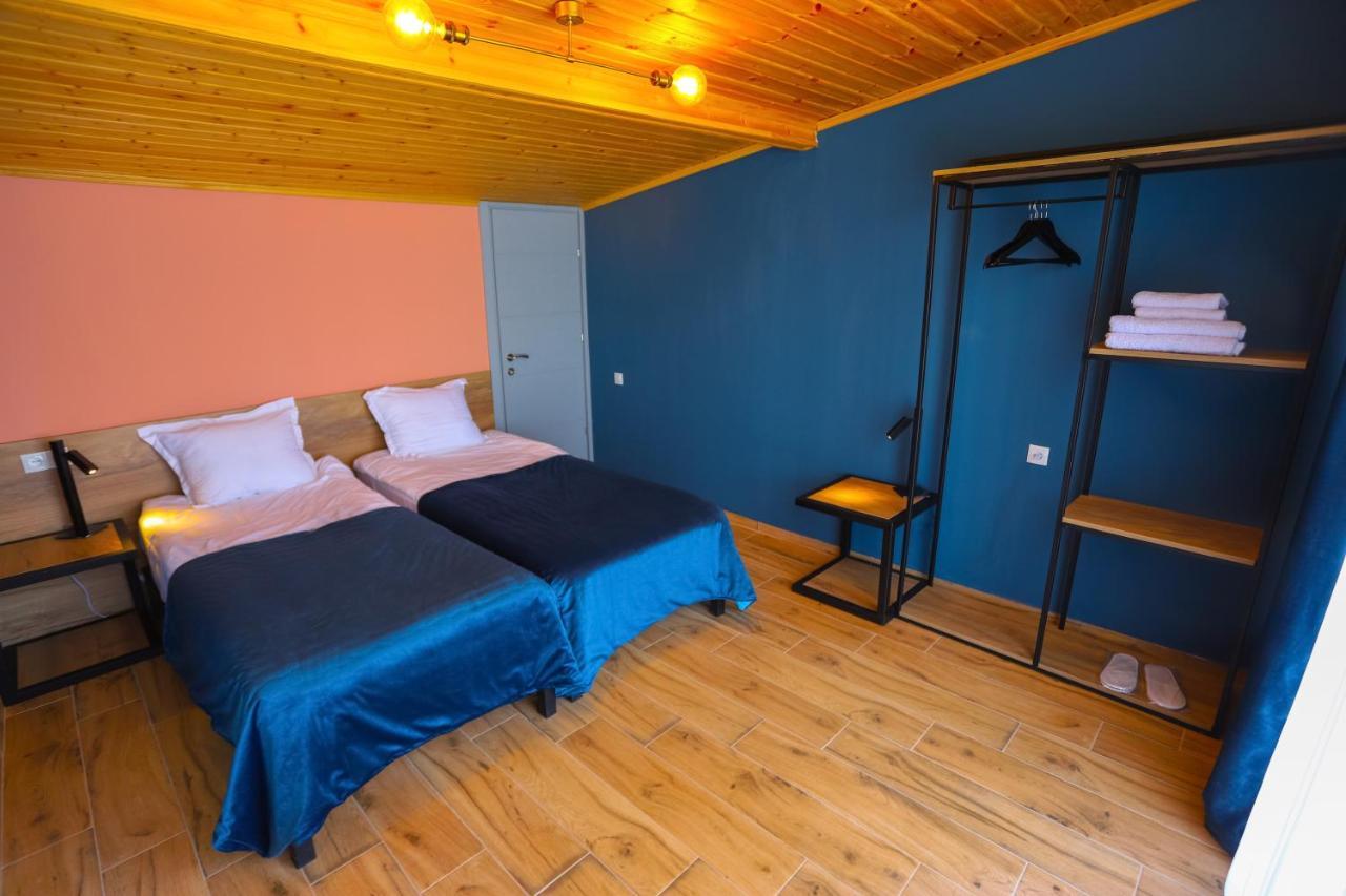 Hotel INSIDE Kazbegi Buitenkant foto
